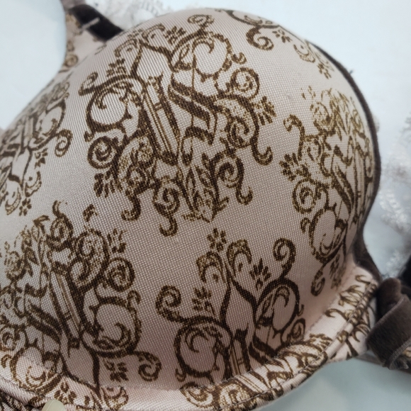 Victoria's Secret velvet & lace trimmed push up - Picture 3 of 7